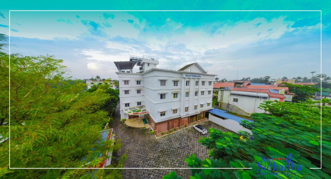 Hotel Sidhartha Chalakudy Kizhake Chālakudi Eksteriør bilde