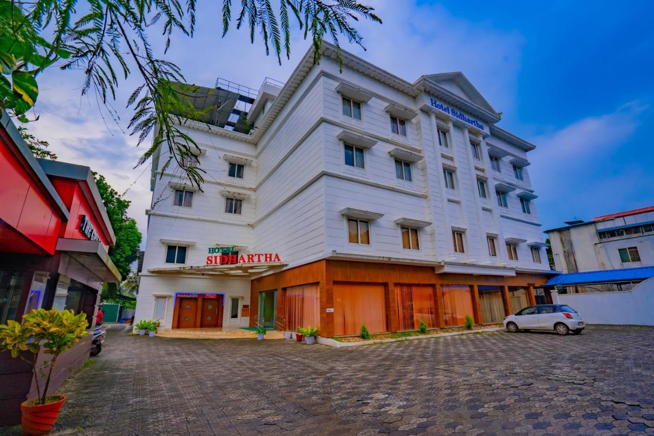 Hotel Sidhartha Chalakudy Kizhake Chālakudi Eksteriør bilde